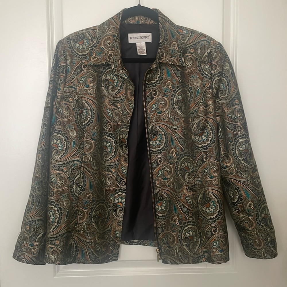 Brownstone Studio zip up blazer with that old tiny pattern.